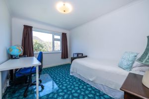 Bedroom- click for photo gallery